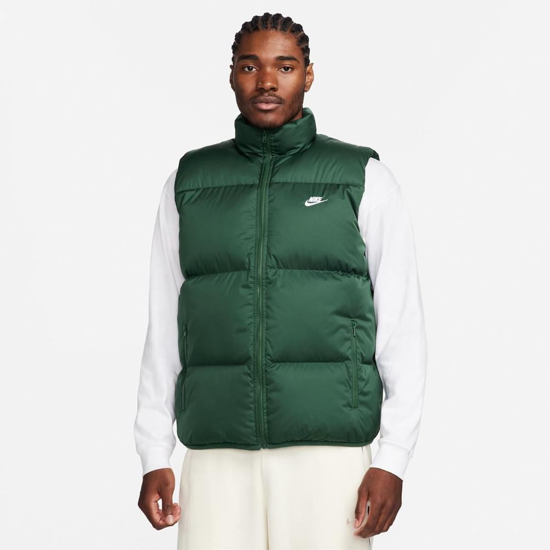 Жилет спортивный Nike Sportswear Club Water-Repellent Puffer FB7373-323, Зелёный, Размер (EU) - XS Жилет спортивный Nike Sportswear Club Water-Repellent Puffer FB7373-323, Зелёный, Размер (EU) - XS - #0