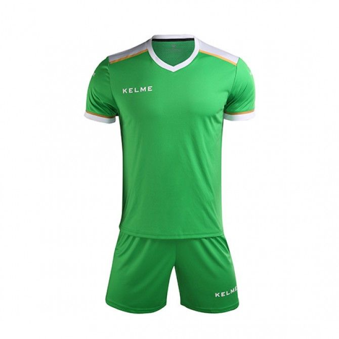 Комплект футбольньої форми  зелений к/р SEGOVIA...