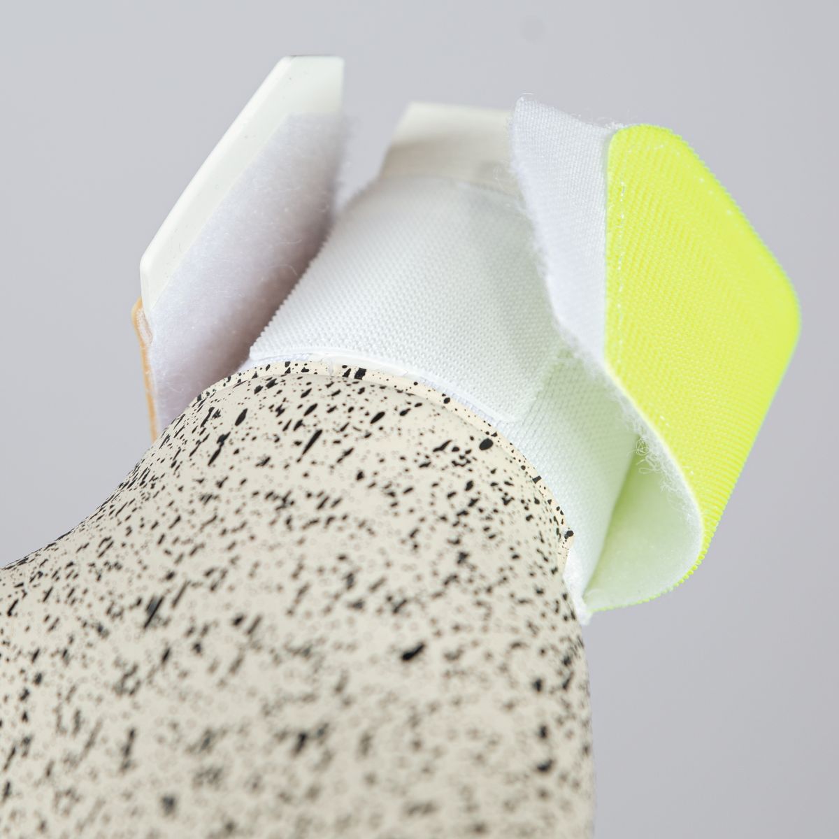 Перчатки PURE ALLIANCE SUPERGRIP+ HN  (white/fl... фото